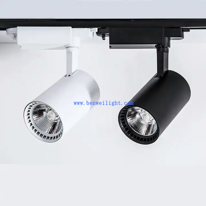 Giyim Mağazasında LED Parça Işığı