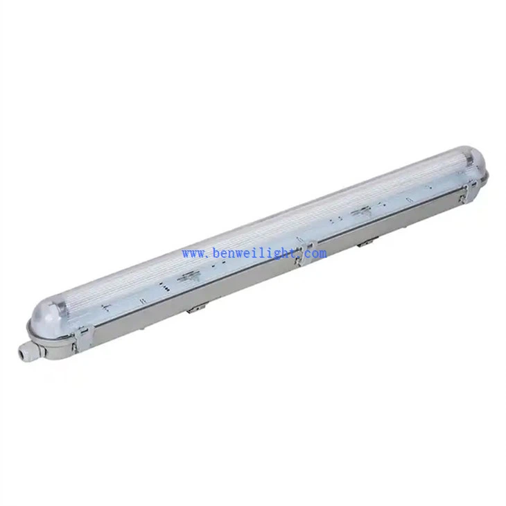 Dimmable IP66 Tri-proof Light (1)